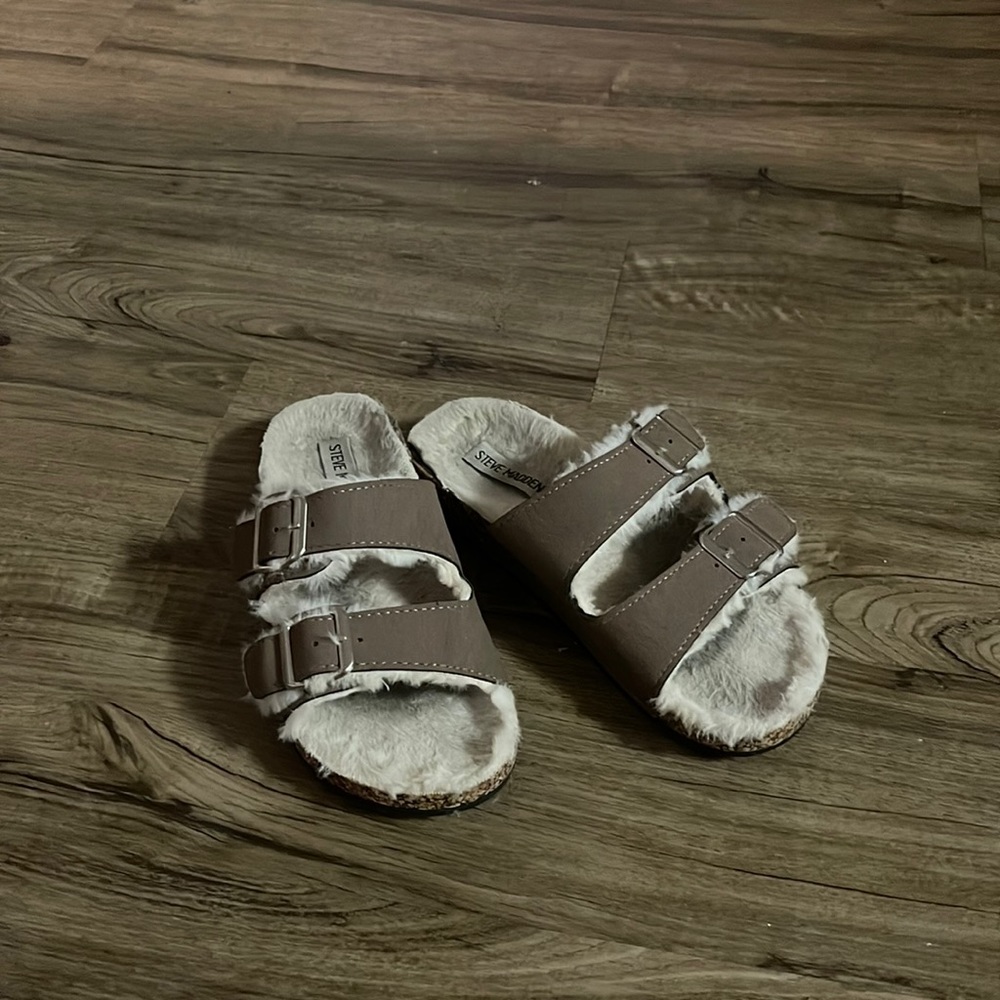 Steve Madden slippers 🤍